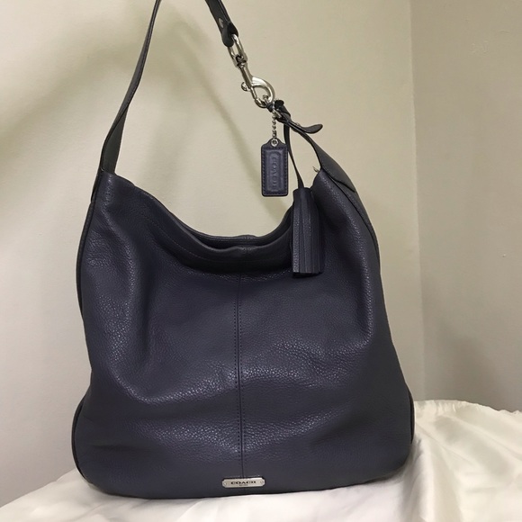 coach avery leather hobo shoulder bag